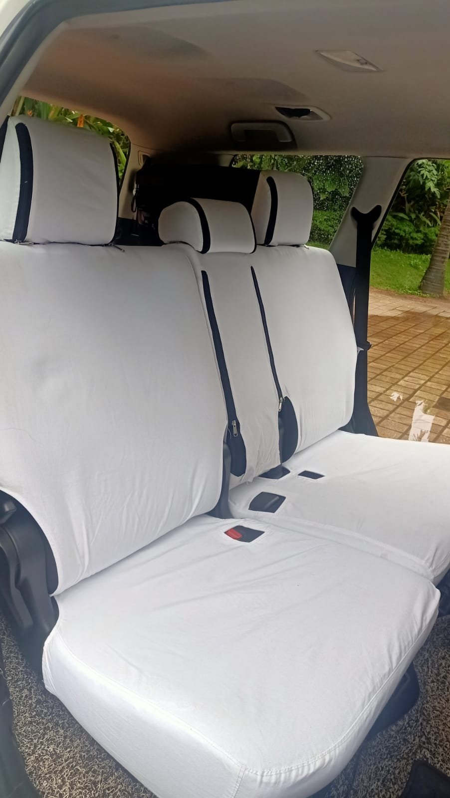 Toyota Innova Hycross